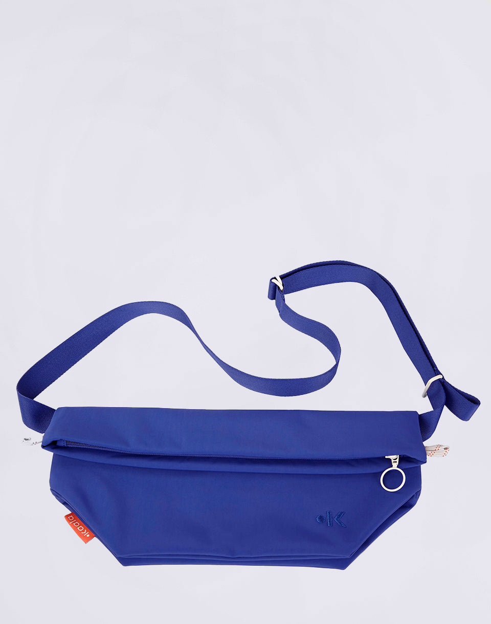 Taavi Sling Bag