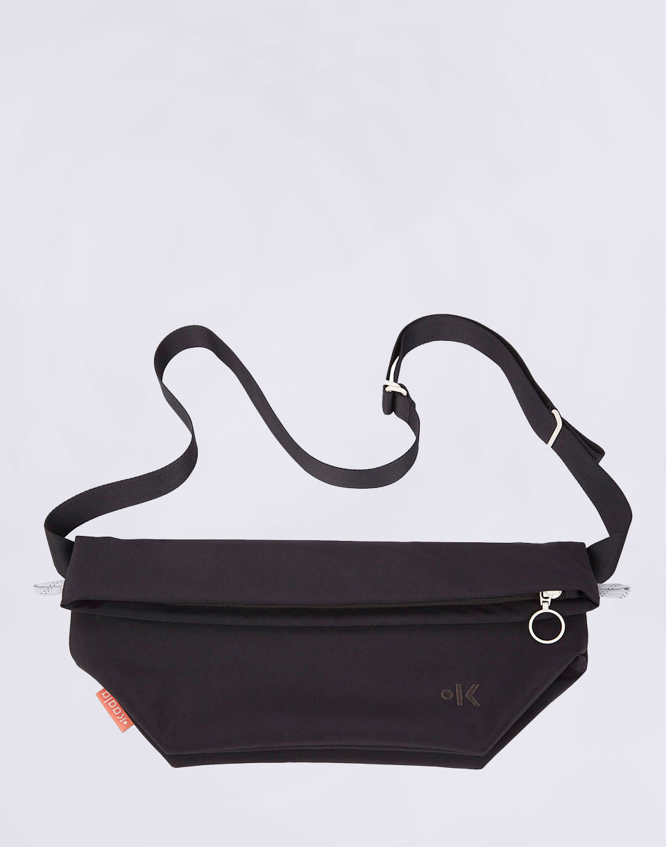 Taavi Sling Bag