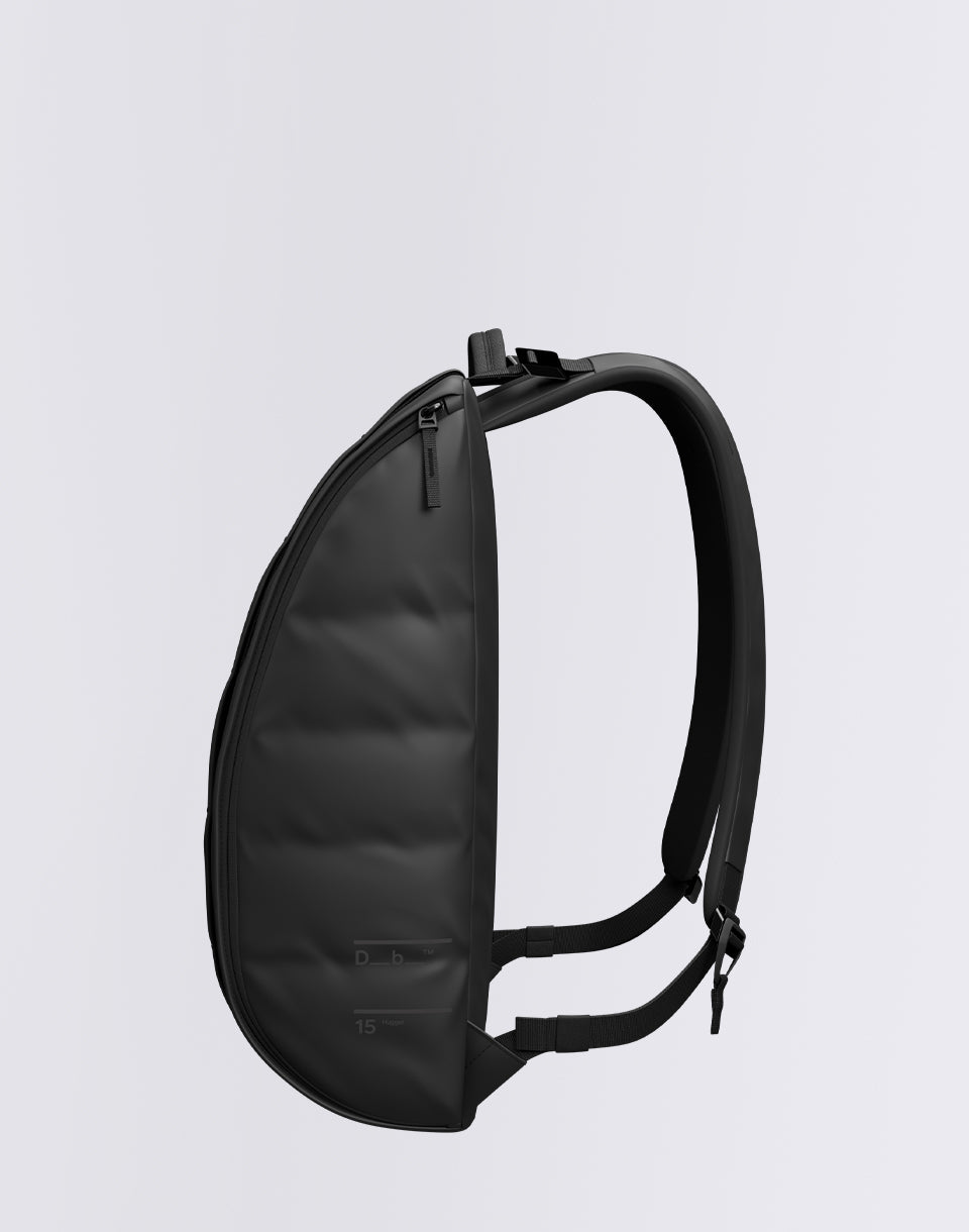 Hugger Base Backpack 15L