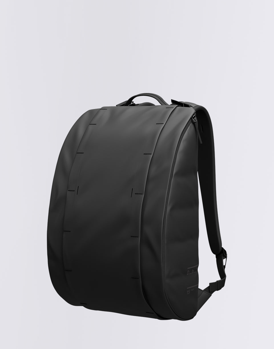 Hugger Base Backpack 15L