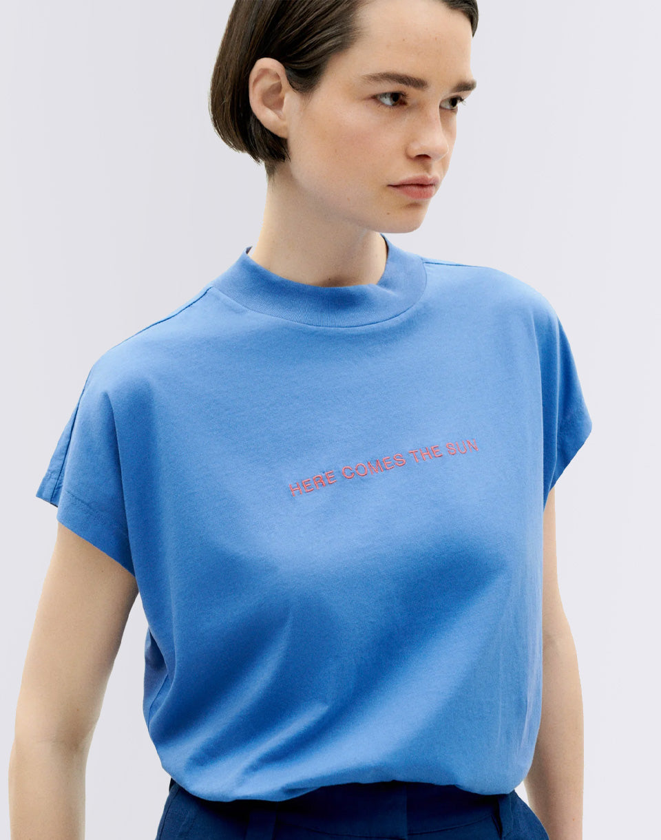 Here Comes The Sun BlueT-Shirt