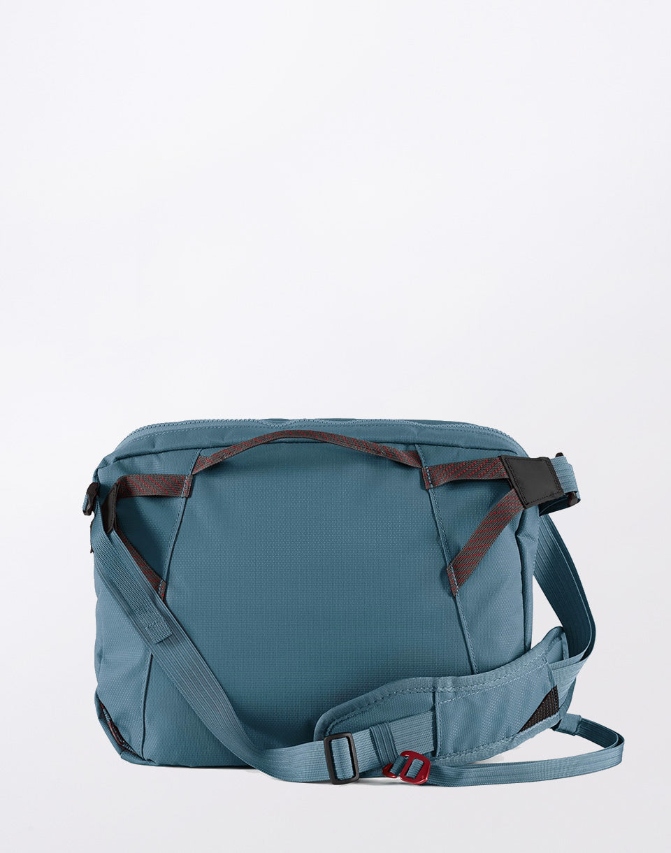 Gaut Messenger Bag