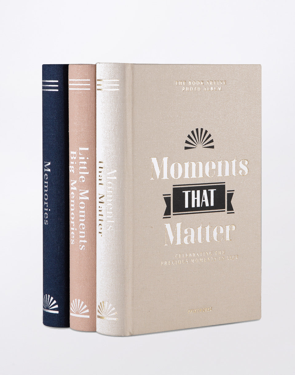 Bookshelf Album - Moments that Matter