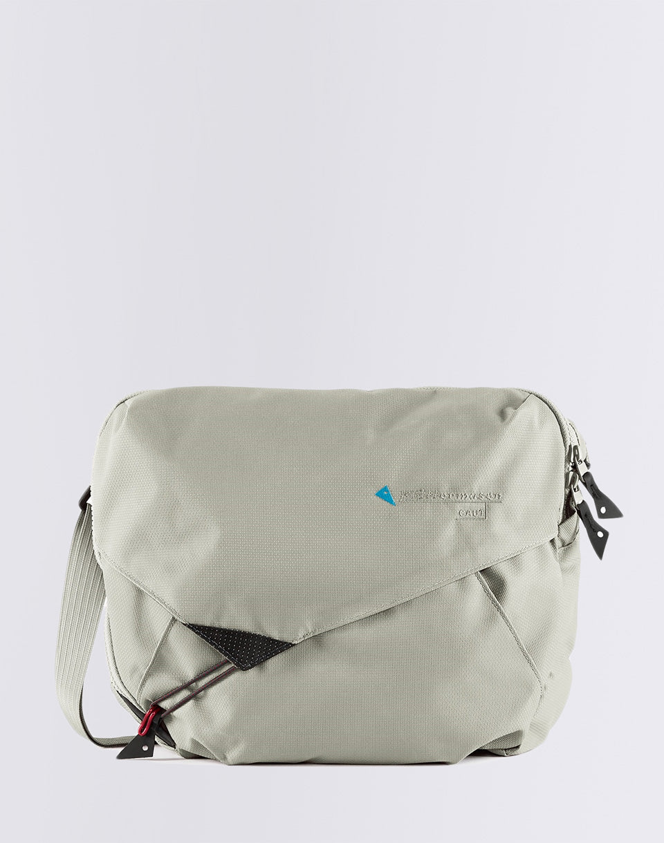 Gaut Messenger Bag