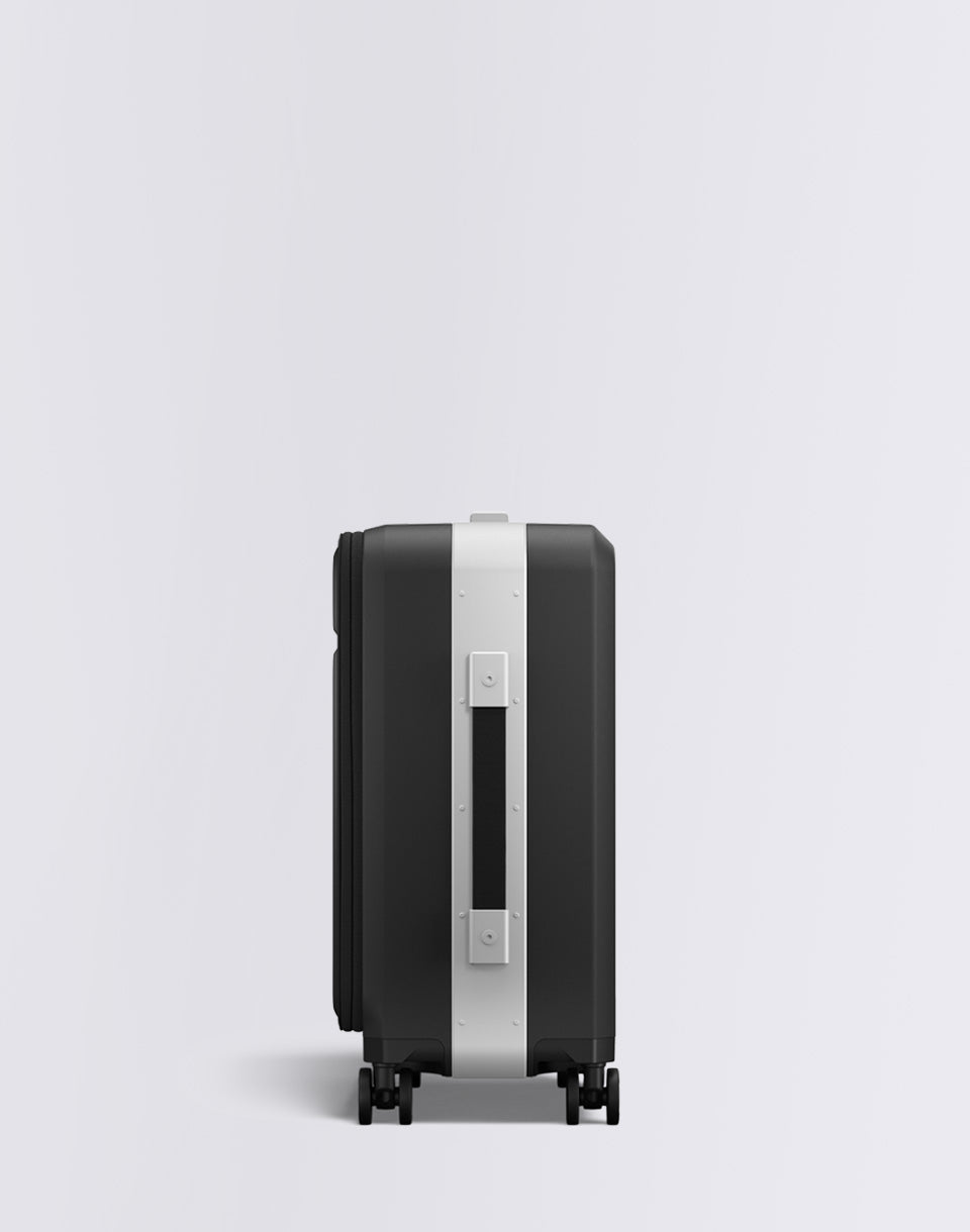 Ramverk Pro Front-access Carry-on