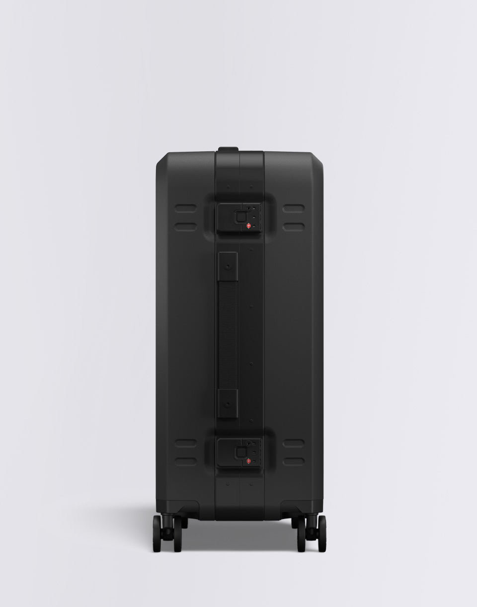 Ramverk Pro Check-in Luggage Medium