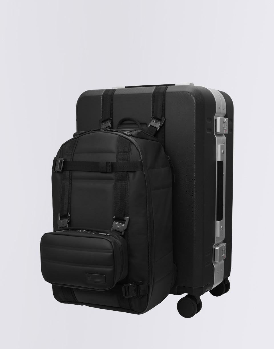 Ramverk Pro Check-in Luggage Medium