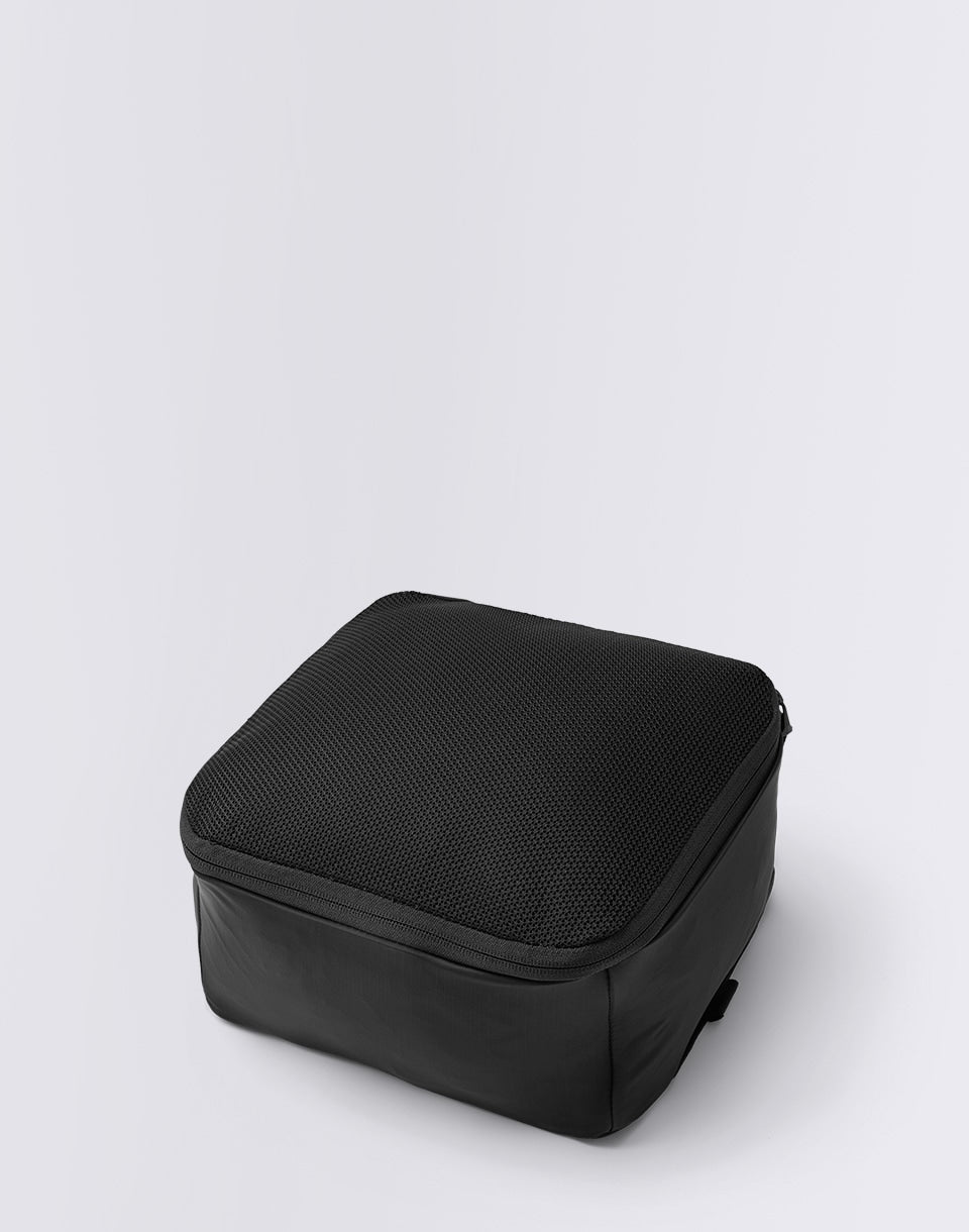 Essential Packing Cube M